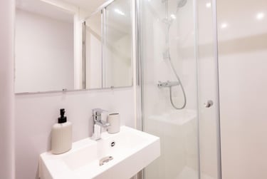 1 bed flat, Howard Gardens, Adamstown, Cardiff, CF240FA - Image 5
